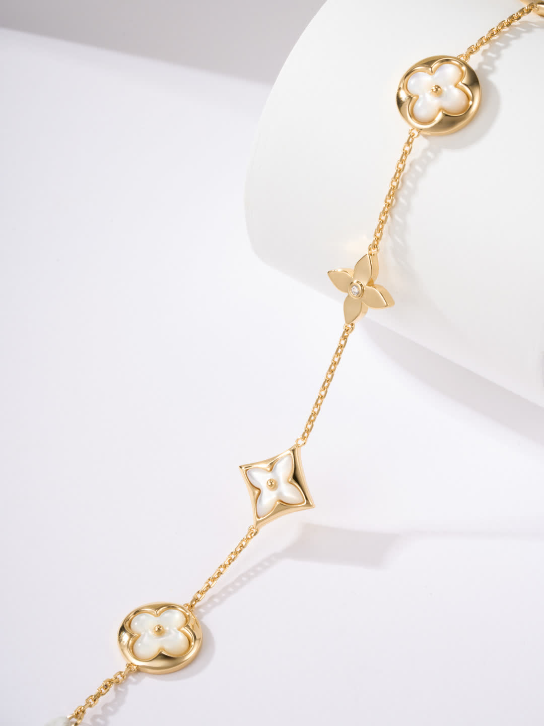 Van Cleef & Arpels Gold Flower Bracelet